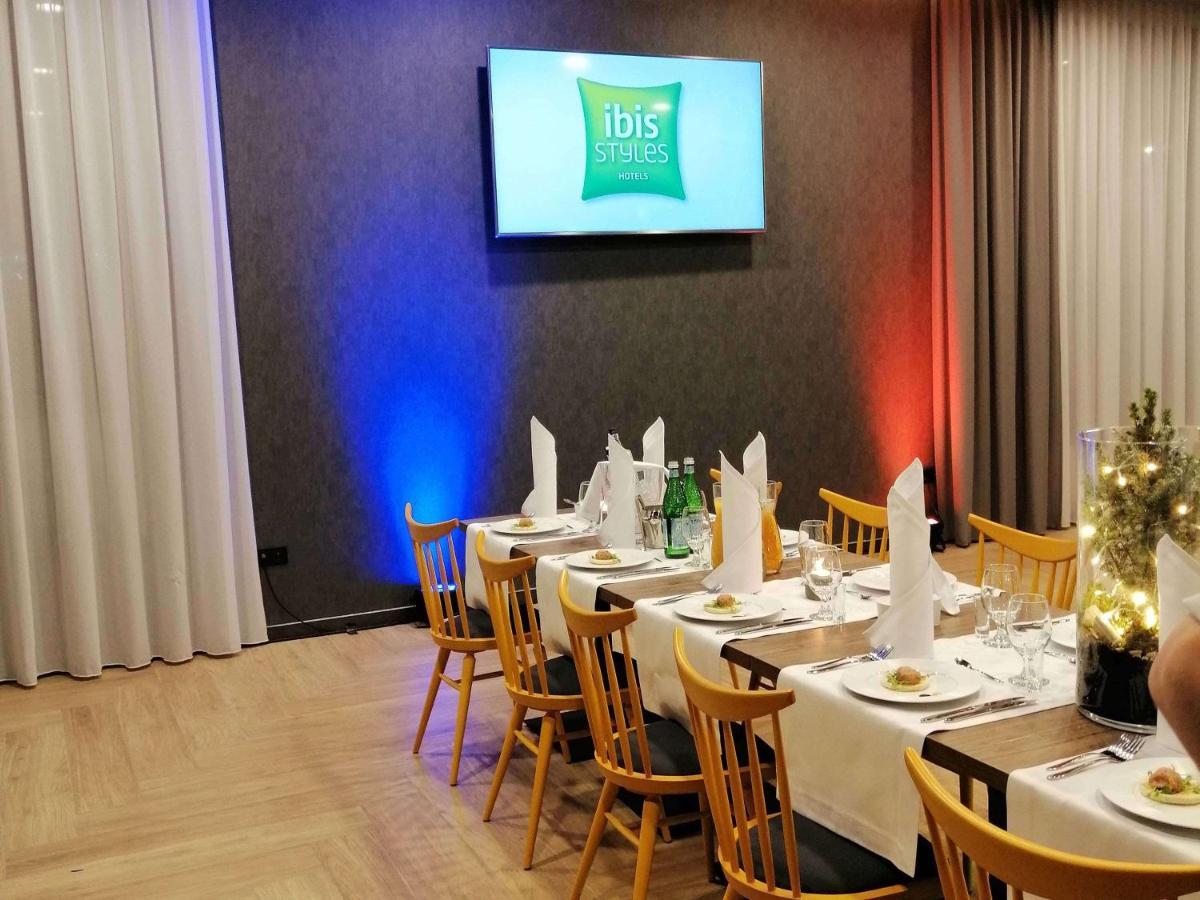 Ibis Styles Nowy Targ Hotel Exterior foto