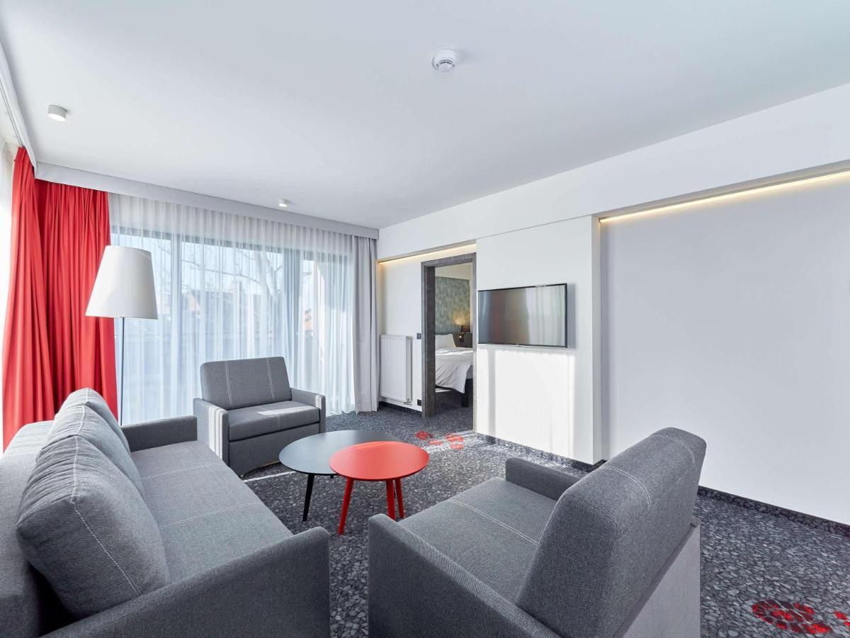 Ibis Styles Nowy Targ Hotel Exterior foto