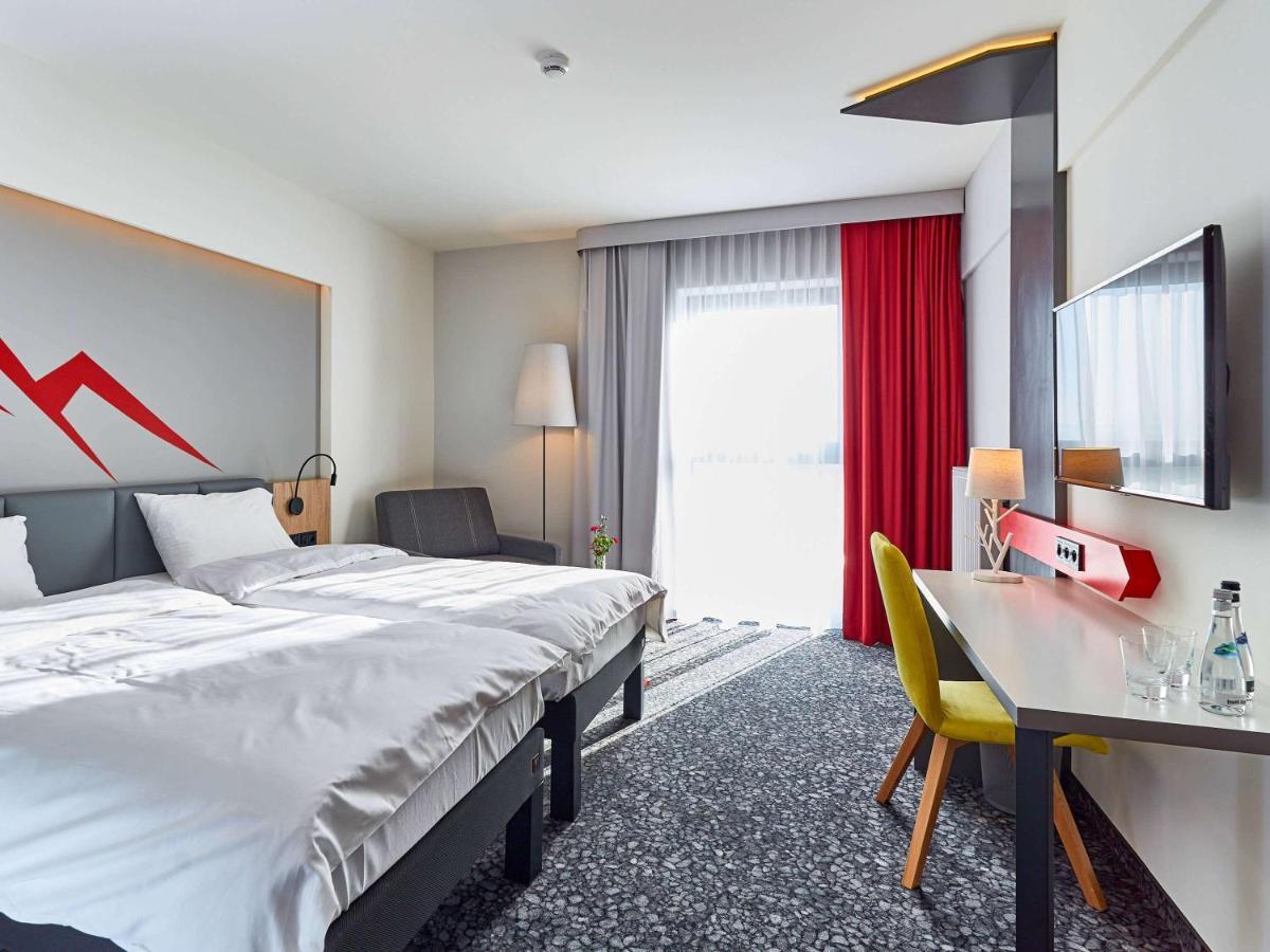 Ibis Styles Nowy Targ Hotel Exterior foto