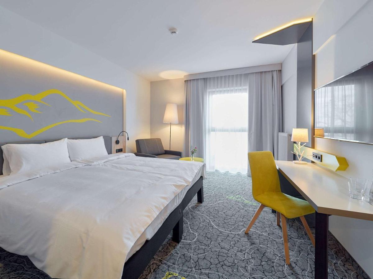 Ibis Styles Nowy Targ Hotel Exterior foto