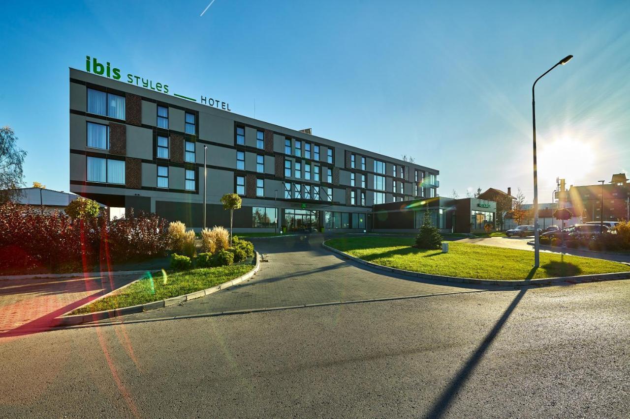 Ibis Styles Nowy Targ Hotel Exterior foto