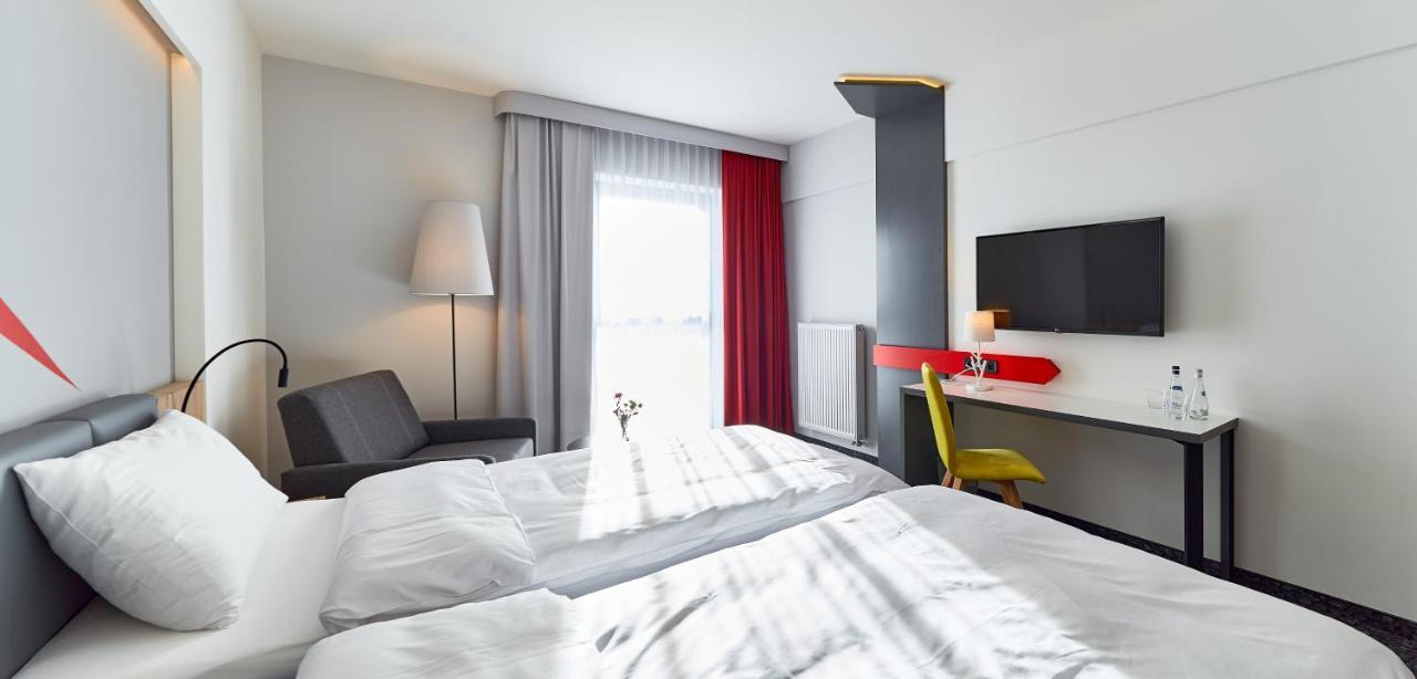 Ibis Styles Nowy Targ Hotel Exterior foto